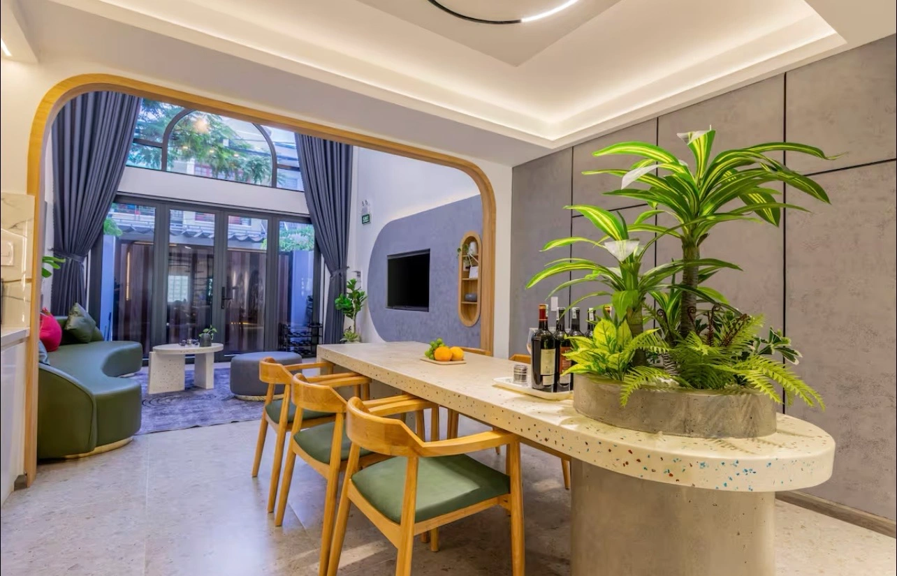 cay-xanh-trong-nha-ban-an