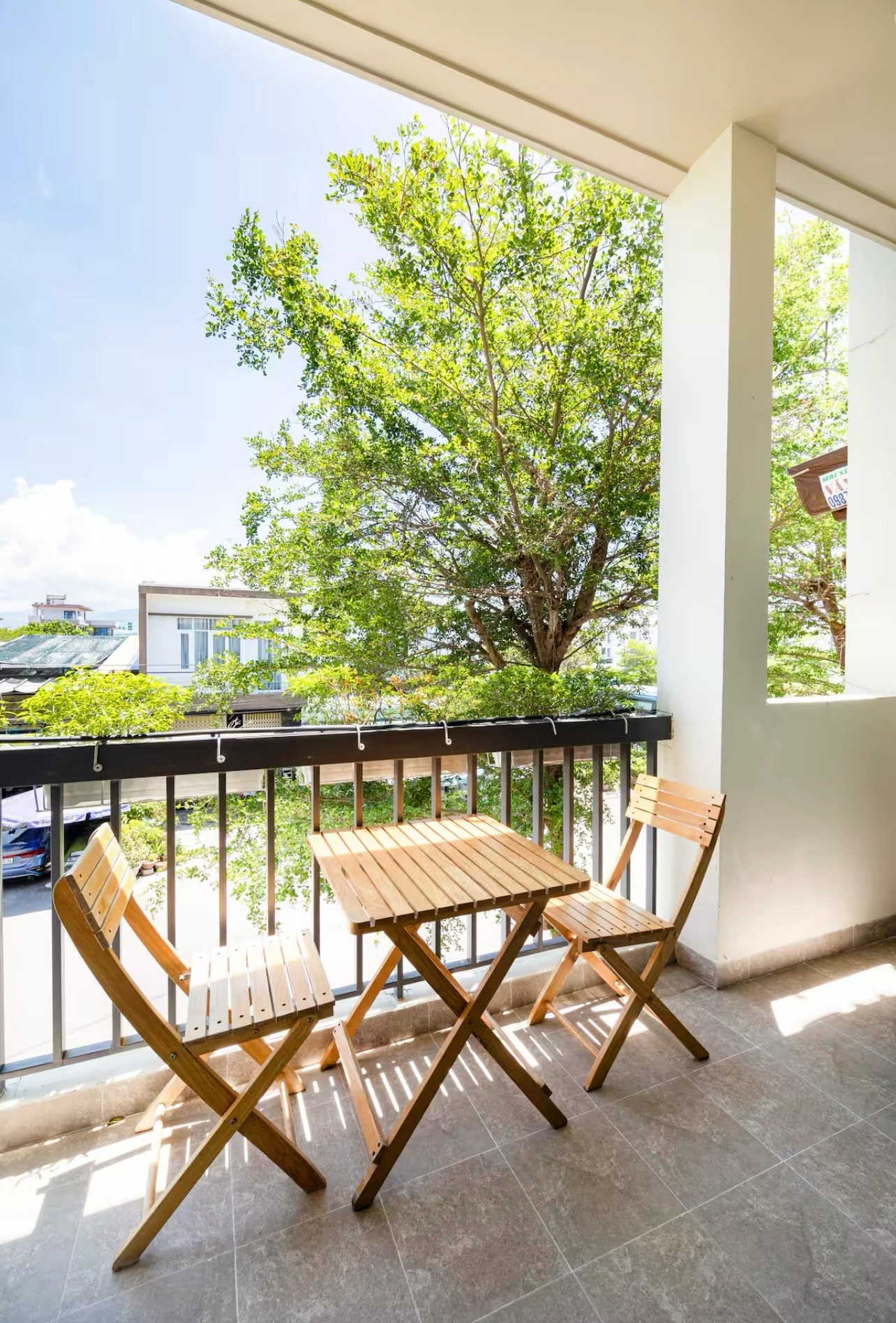 goc-nho-ban-cong-thu-gian-giua-thien-nhien-trong-lanh