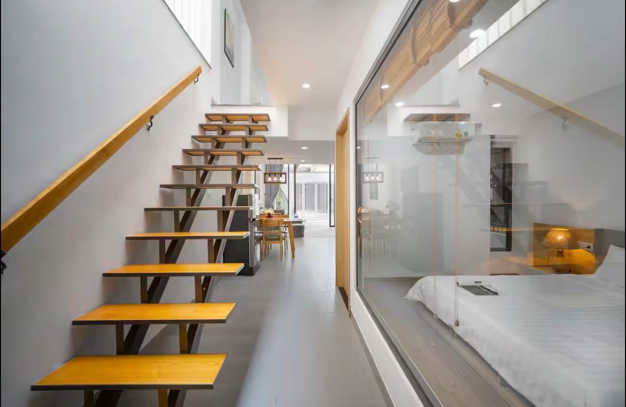 hanh-lang-cau-thang-thoang-dang