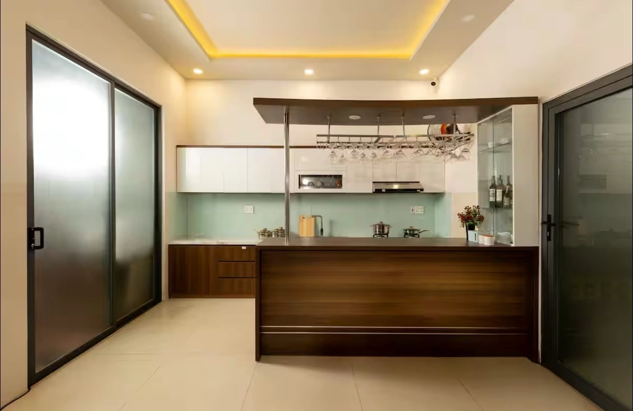 khong-gian-bep-chan-hoa-anh-sang-cua-thiet-ke-nha-pho-2-tang