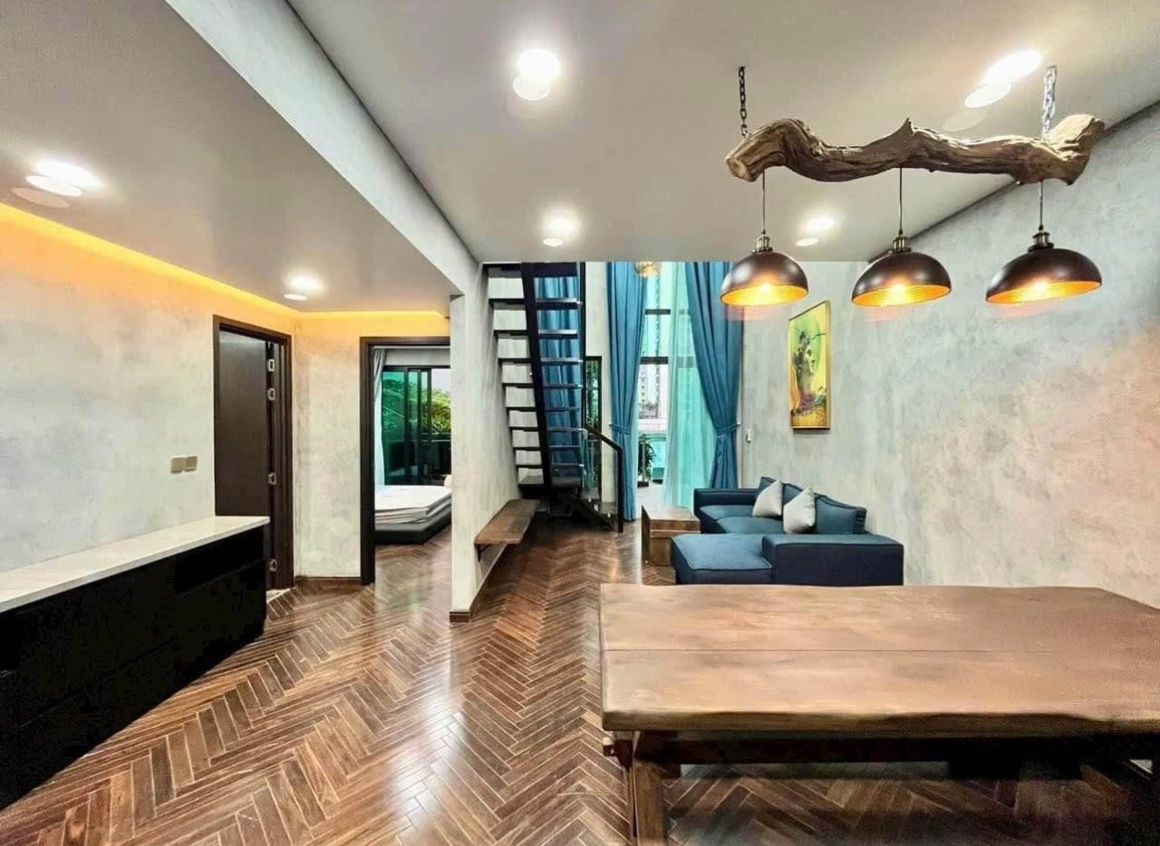 khong-gian-mo-cua-bep-va-phong-an-ben-trong