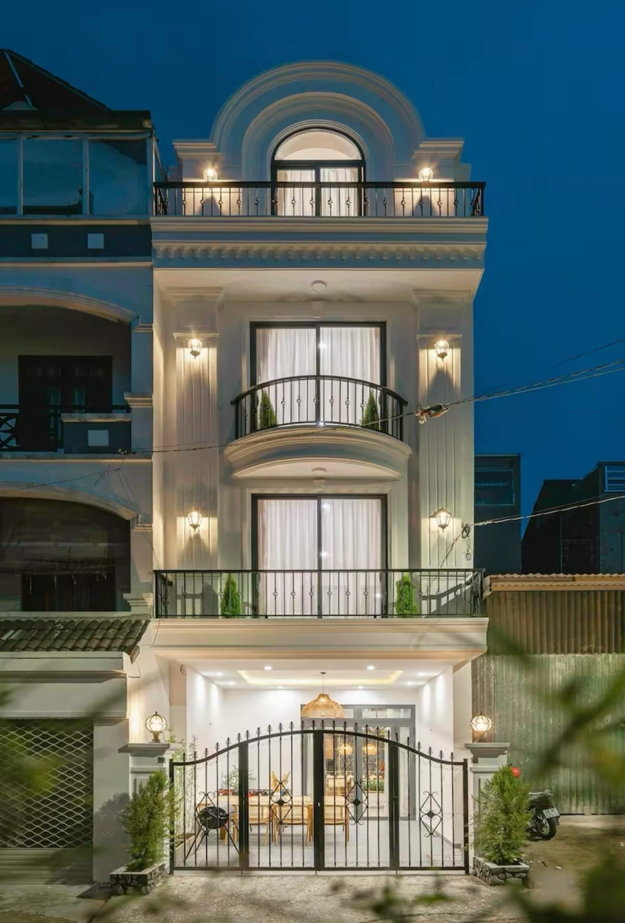 mau-thiet-ke-nha-pho-tan-co-dien